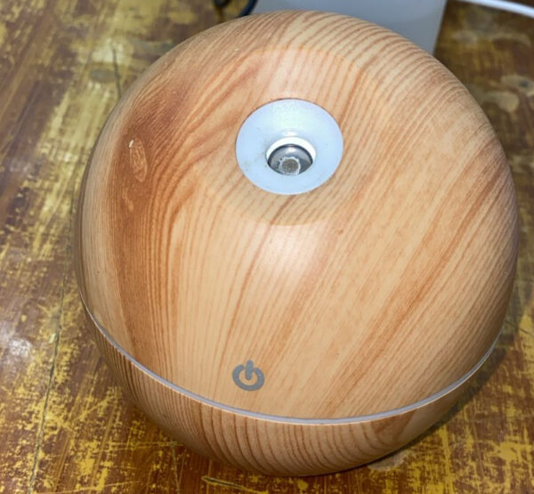 Essential Oil Diffuser Aroma Air wood Humidifier with Colorful Change mist maker for home (random color) - Image 4