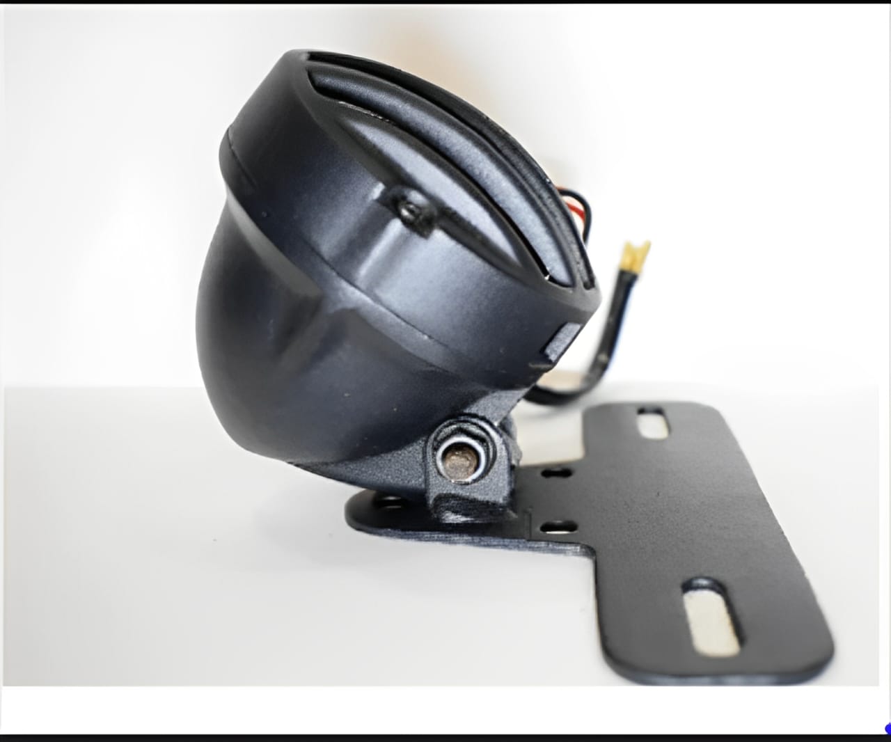 Motorcycle cafe racer backlight, Tale light, brake light with number plate holder 2 in 1 vintage quality ,grill backlight for bikes universal fitting - Image 3