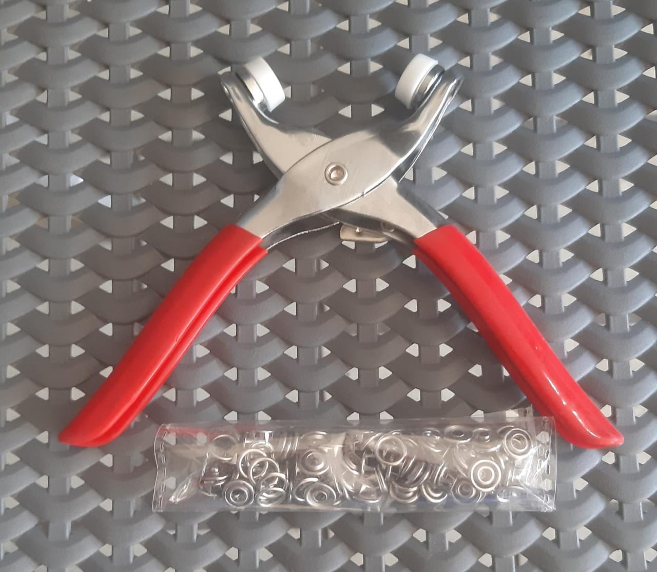 Metal Hand Press Tich Button Machine without Button - Image 2