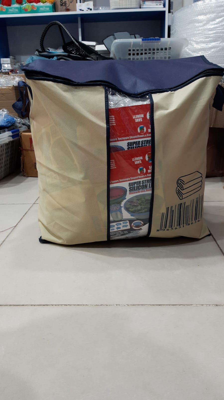 Large Non-woven Portable Clothes Storage Bag Clothing Organizer - 120 gsm (Random color) - Image 3