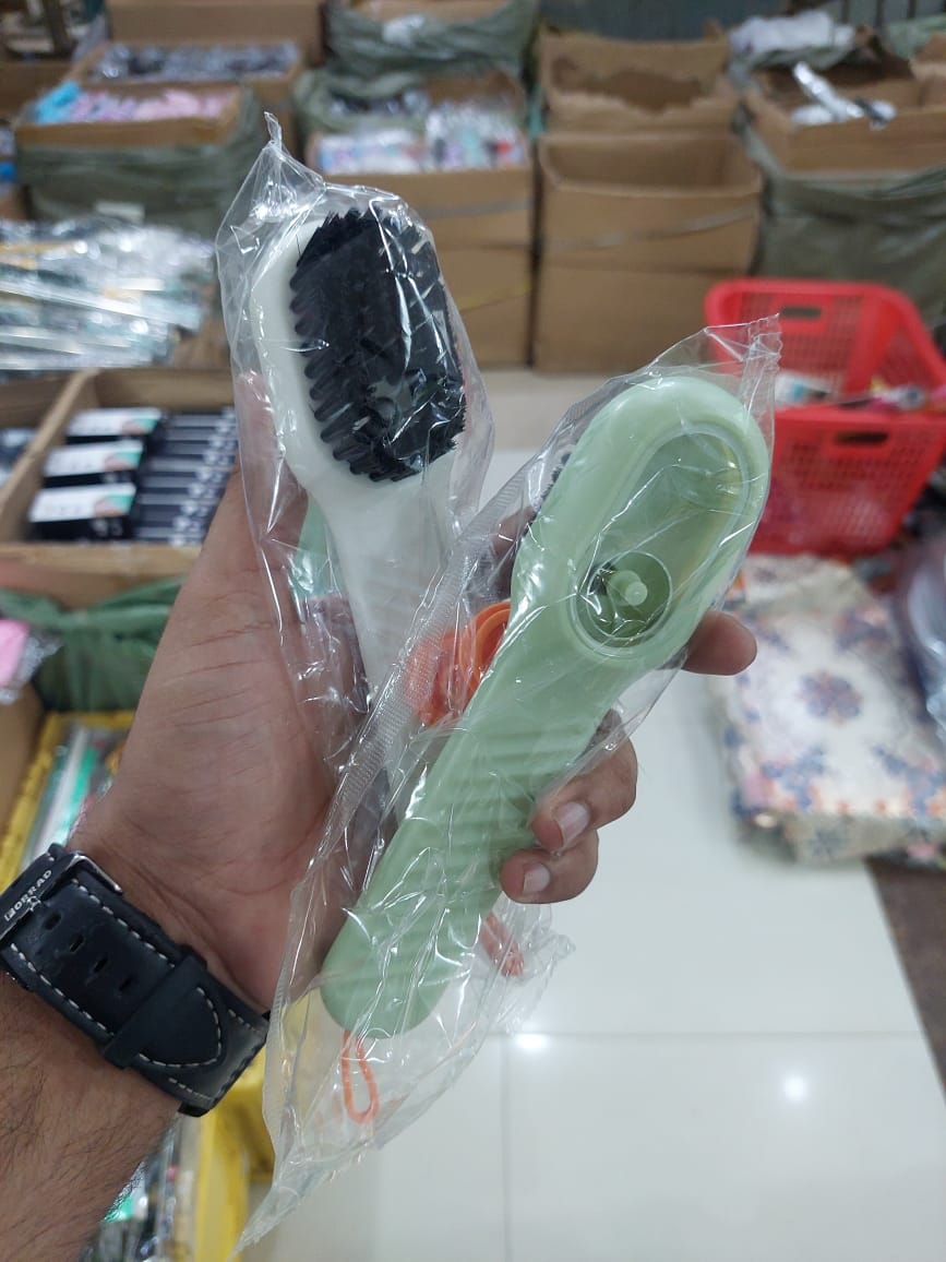 Multi-purpose Shoe Brush Soft Bristle Automatic Liquid Long Handle Cleaning Brush Clothes Board Brush Household Cleaning Tools (random color) - Image 2