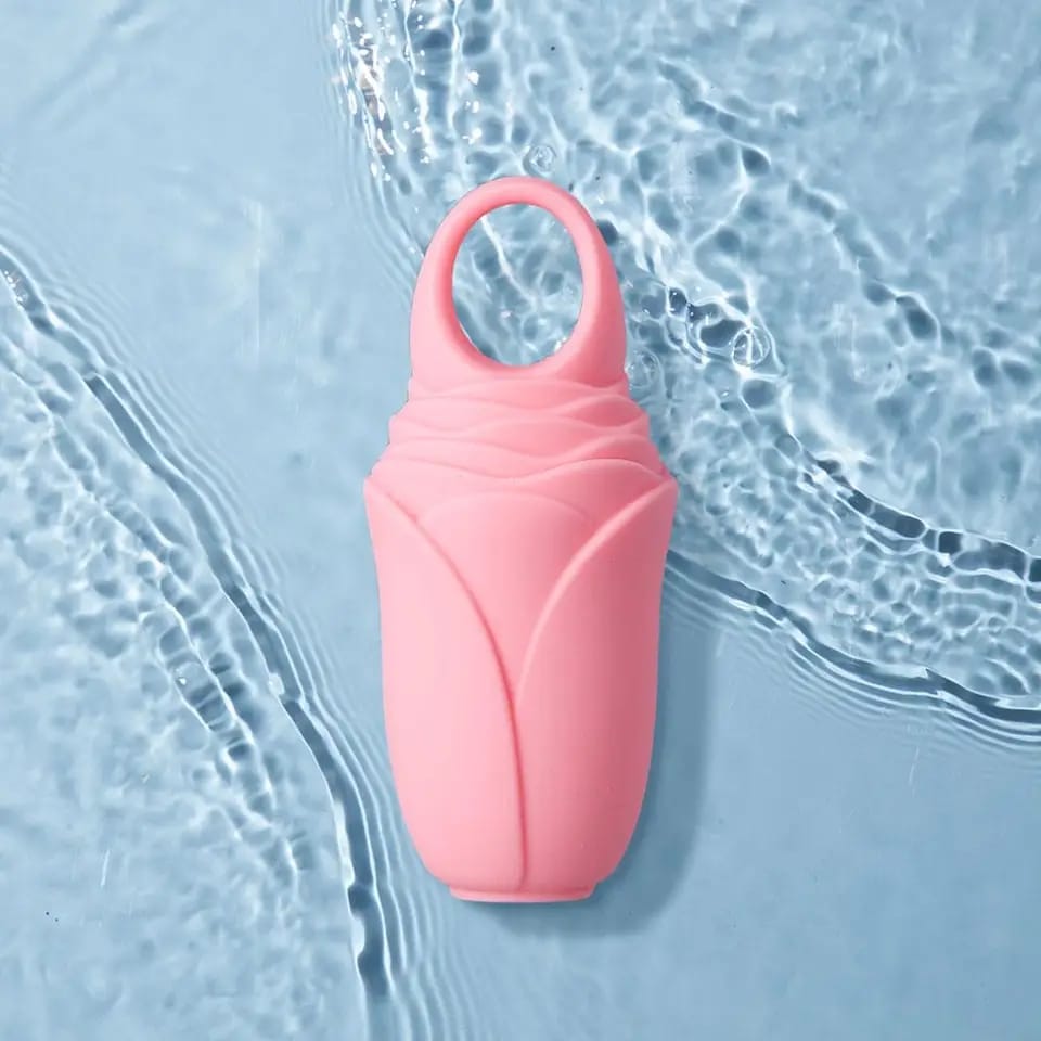 Rose Shape Silicone Facial Ice Roller For Face | Enhance Skin Glow Shrink &Tighten Pores (Random Color) - Image 4