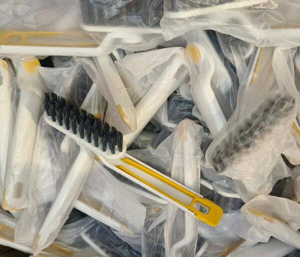 Multi-Function 360 Degree  Rotating Crevice Cleaning Brush,  Household Hard Bristle Crevice Gap Cleaning Tool (Random color) - Image 2