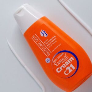 B5 Yardlie C21 Lotion with Vitamin E and Vitamin B5 200g.
