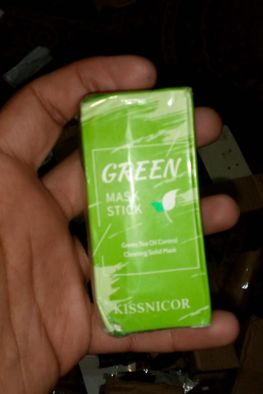 THE MAGIC GREEN STICK MASK ,green tea oil control cleansing mask 40 Gm - Image 3
